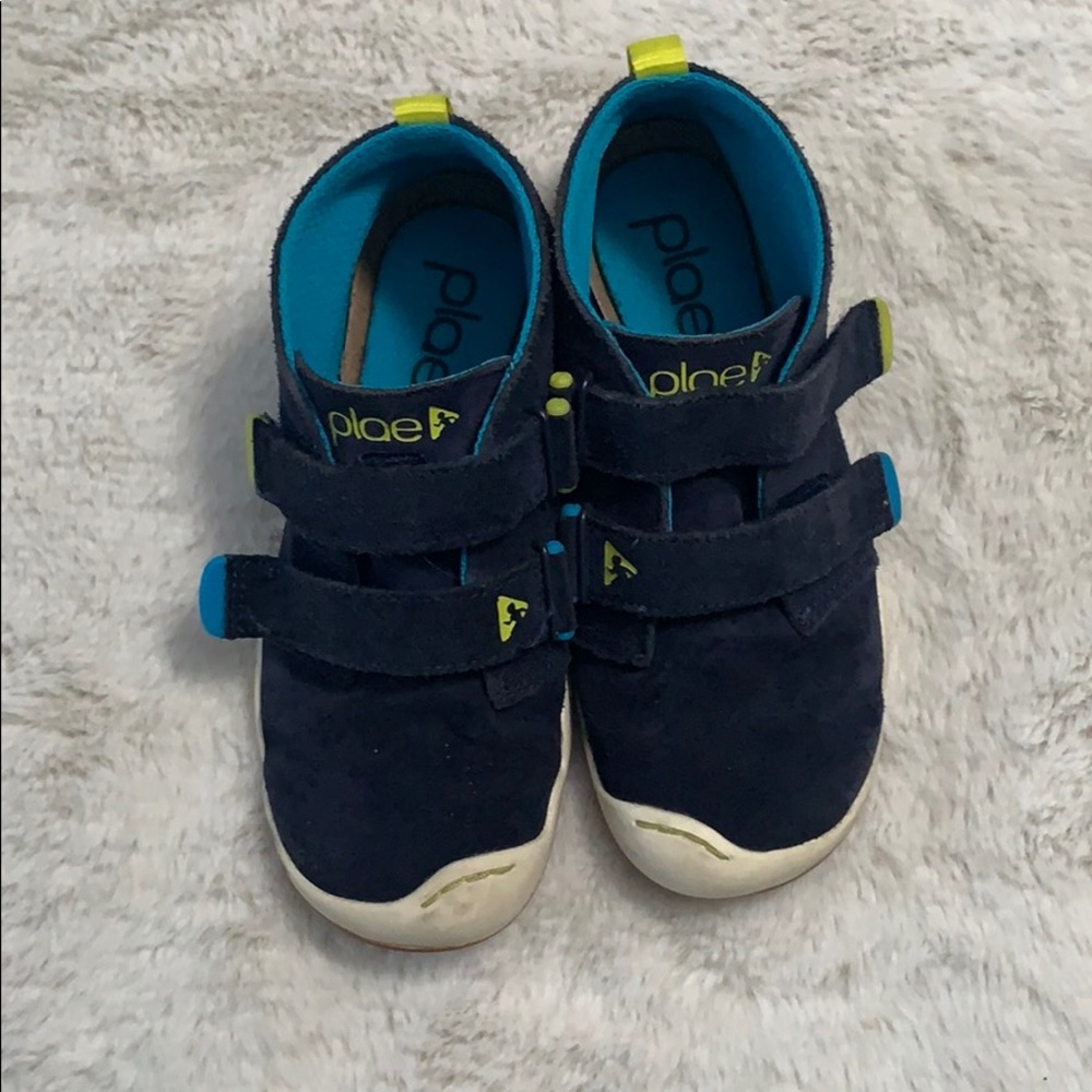 Plae high top shoes